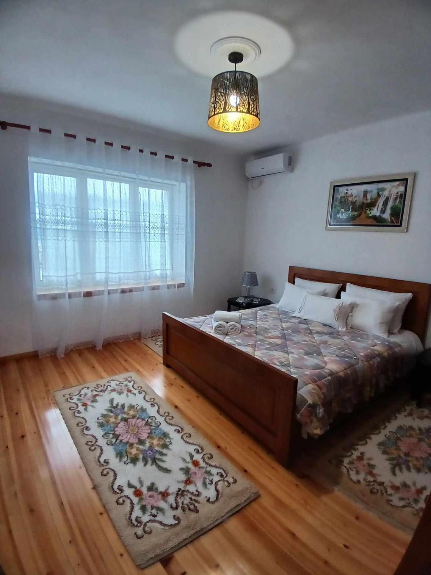 Eniguesthouse Gjirokaster Exterior photo