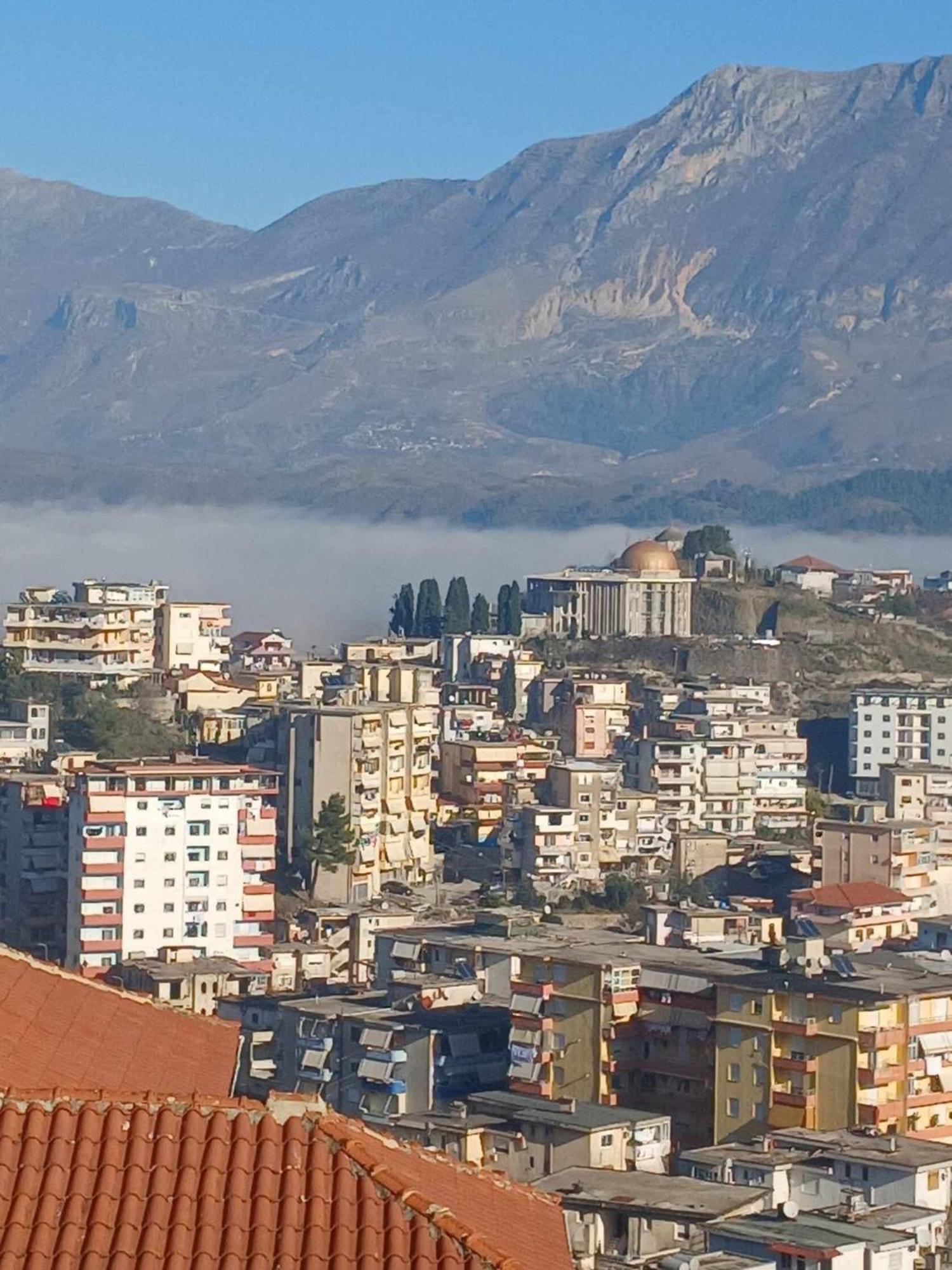 Eniguesthouse Gjirokaster Exterior photo