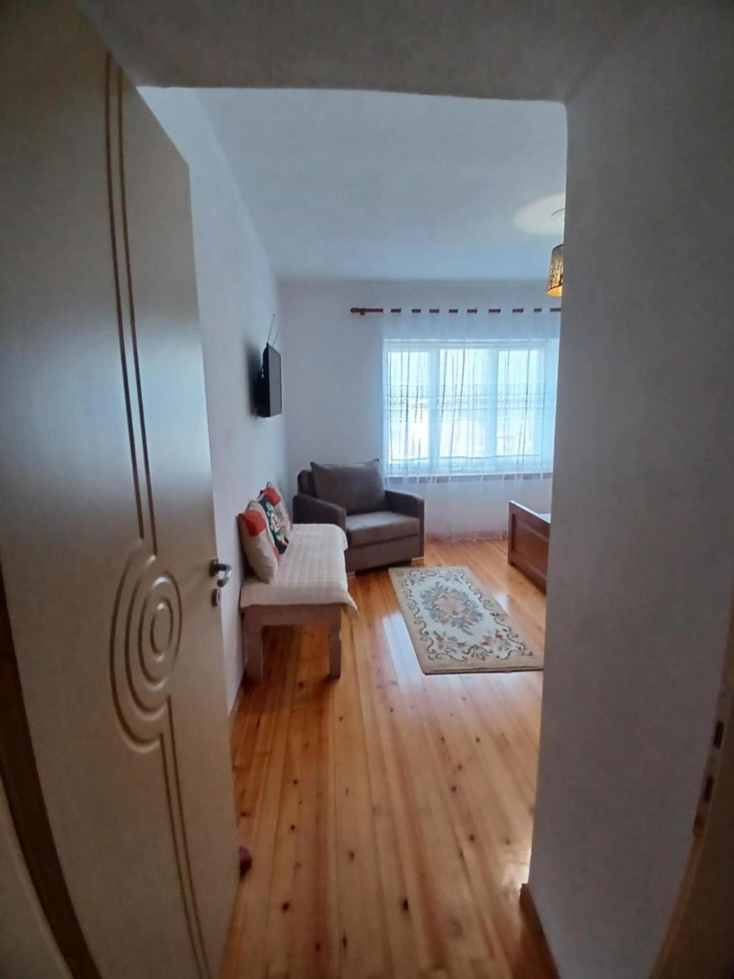 Eniguesthouse Gjirokaster Exterior photo